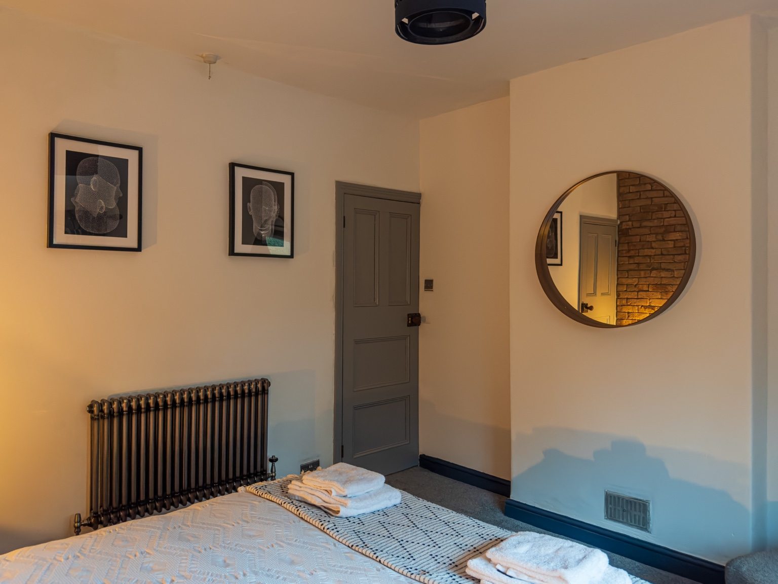 Bedroom details